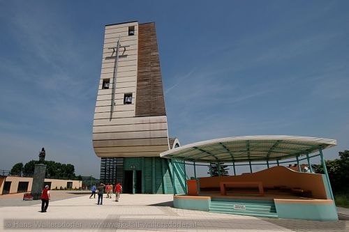 0905-1736