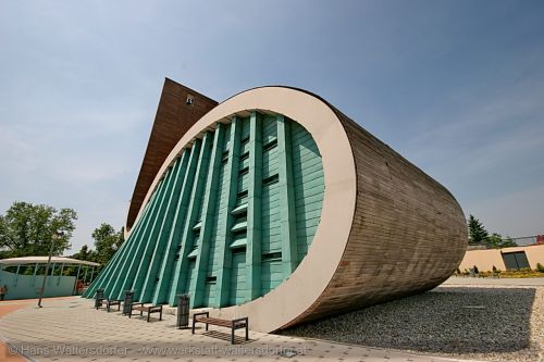 0905-1748