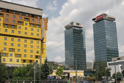 0905-3093